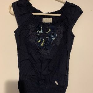 Abercrombie & Fitch. NWT. Embellished top.
